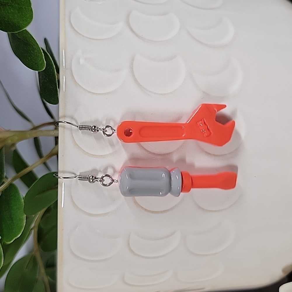 Wrench and Screwdriver Dangle Earrings, lightweight, unisex - Picture 5 of 6